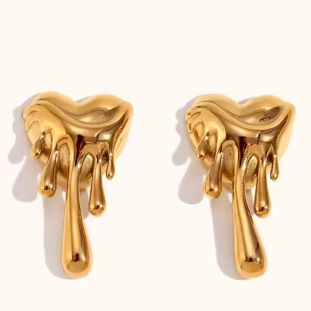 ✨ new Dripped in Gold Heart